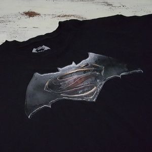 Batman vs Superman Dawn of Justice Large T-Shirt